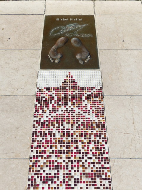 李昌祎在西